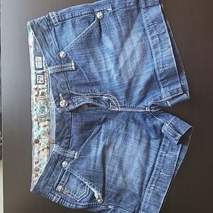 Miss Me Shorts Size 29